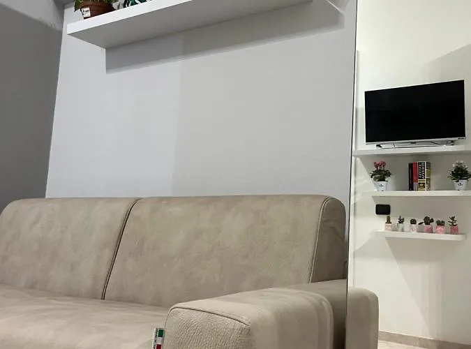 * Maciachini Apartment *